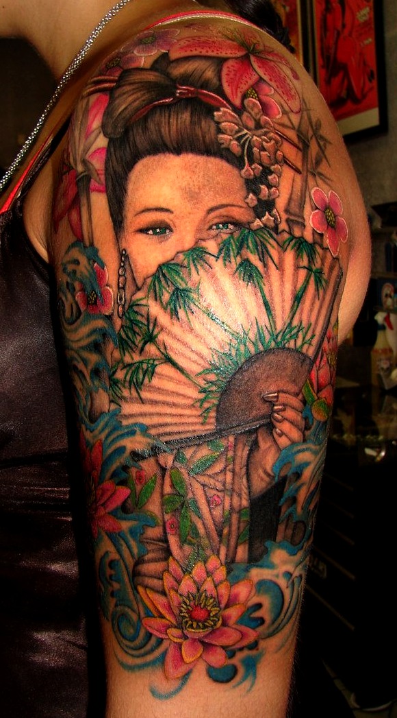 Tattoos de geishas y flores