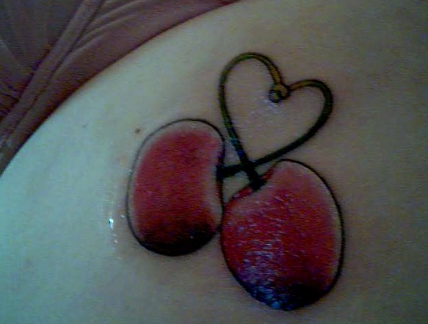 Tatuajes de cerezas de corazones