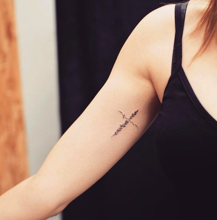 Tatuajes de cruces originales